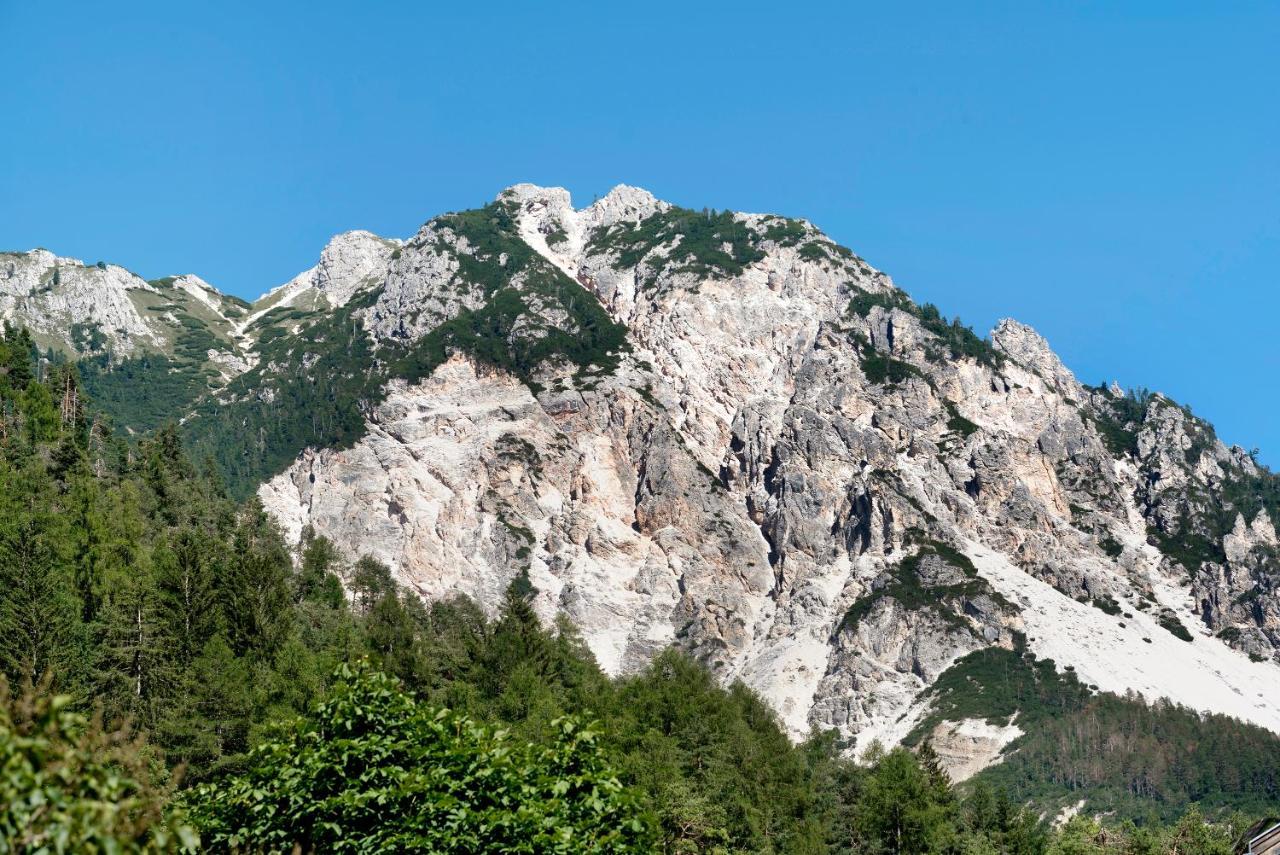 Apartments Armeri Black Dolomites San Vigilio Di Marebbe Luaran gambar